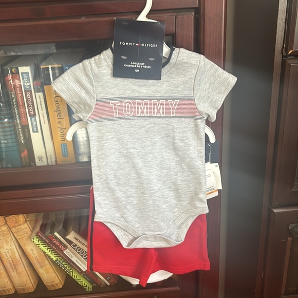Kids 12 months 3 piece Tommy Hilfiger set, new with tags - Picture 2 of 5